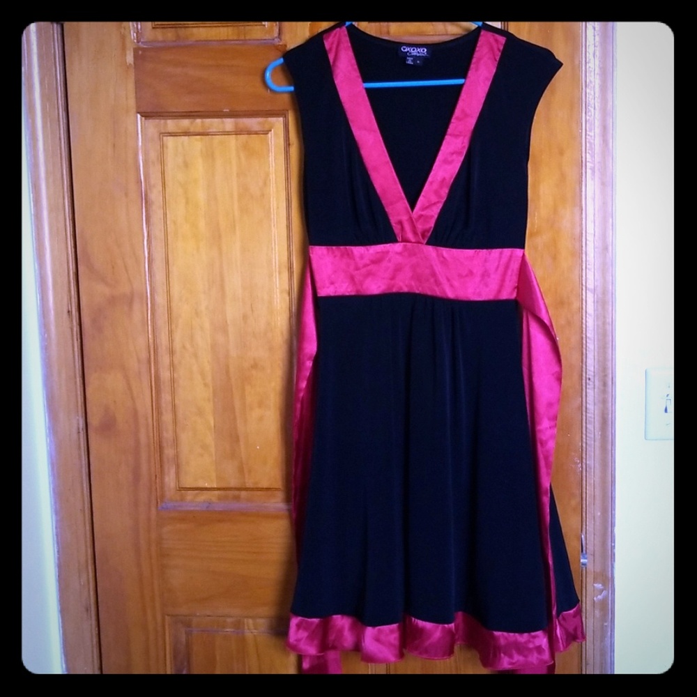 Black vneck dress with red sash